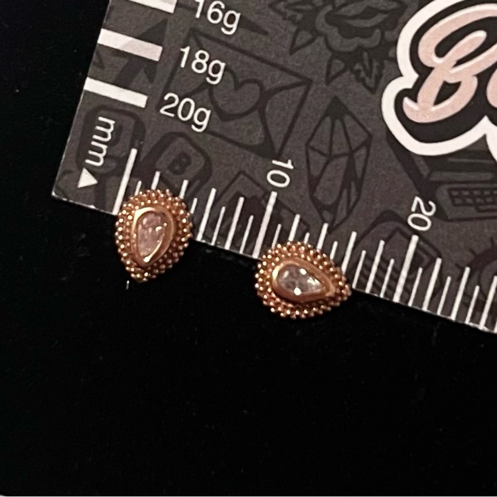 ONE ONLY - Solid 14k Rose Gold Pear Bezel CZ Stud with 18g 6mm Titanium Back ✨ - Picture 10 of 10